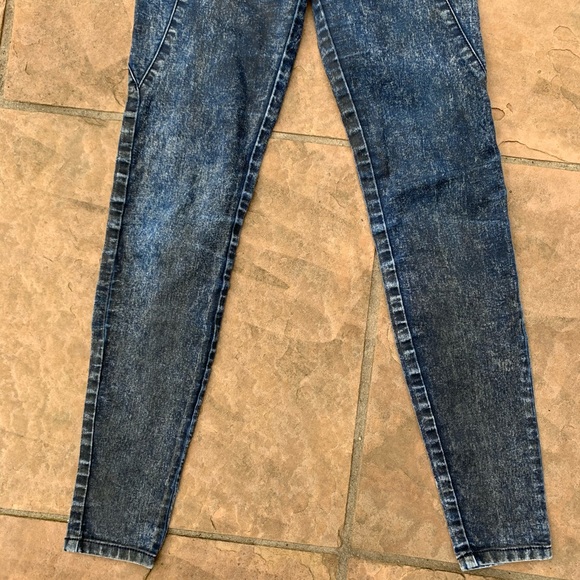 Urban Outfitters acid wash jeggings - Picture 5 of 8